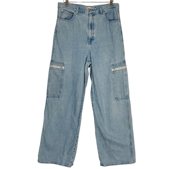 Levis High Loose Wide Leg Cargo Jeans Size 32 - Picture 2 of 9
